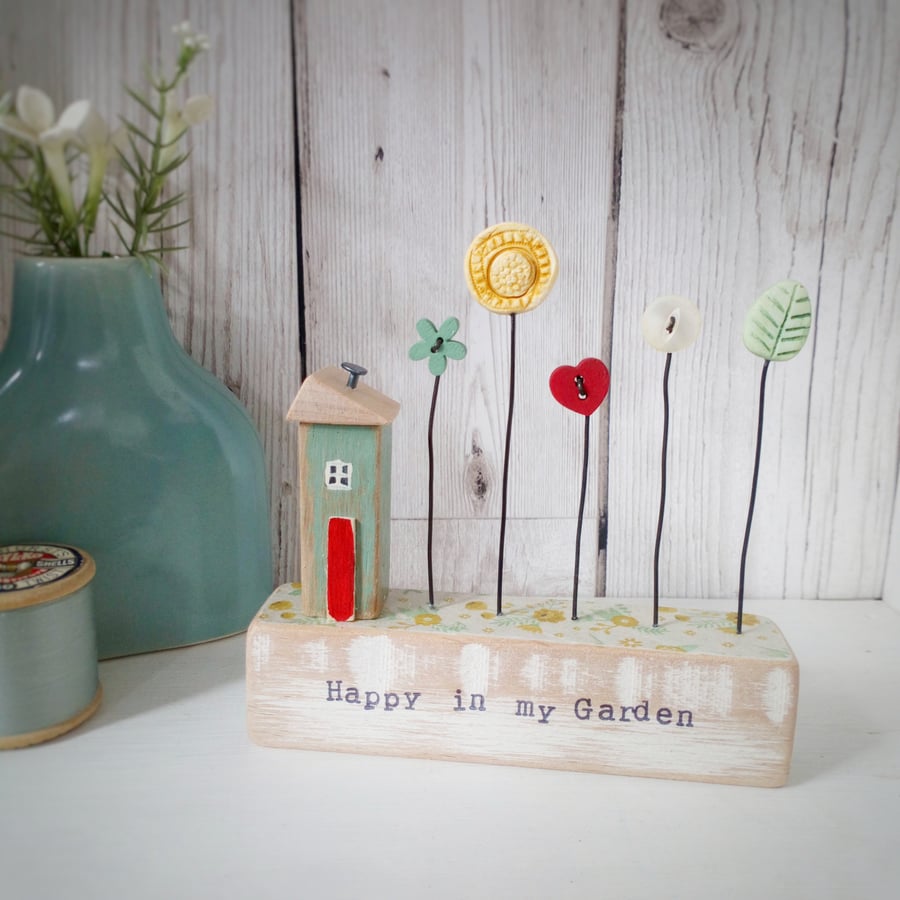 Little Wooden House with Button Flower Garden 'Happy in My Garden'