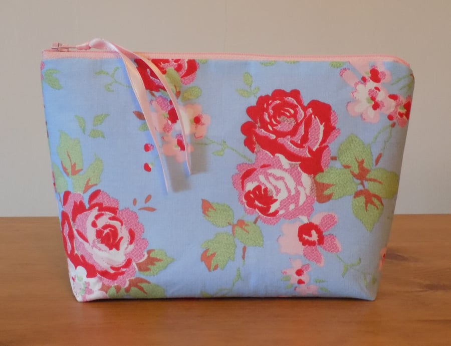 Cath Kidston Blue 'Rosali' Floral Fabric Make Up Bag Case Cosmetics Purse Pouch