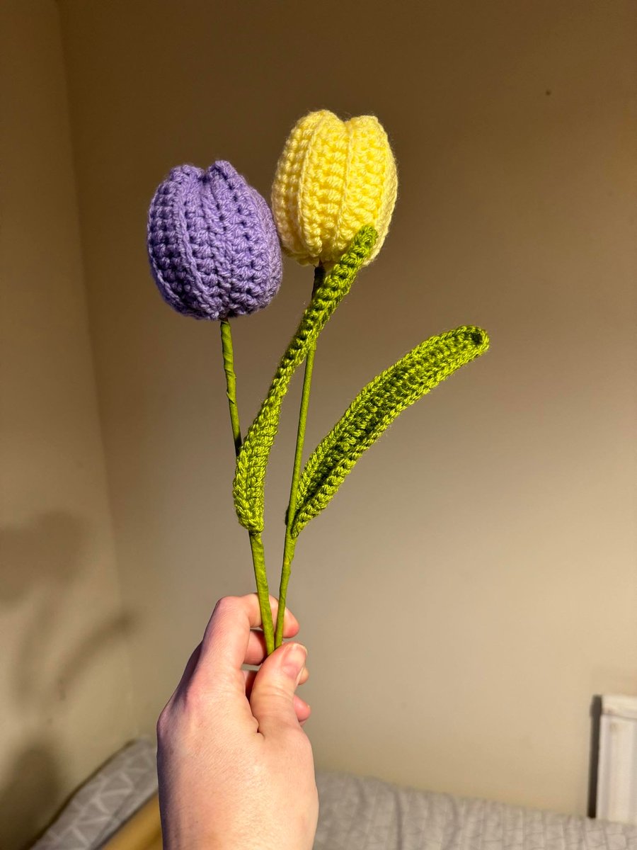 Crochet tulip