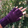 Plum fingerless gloves