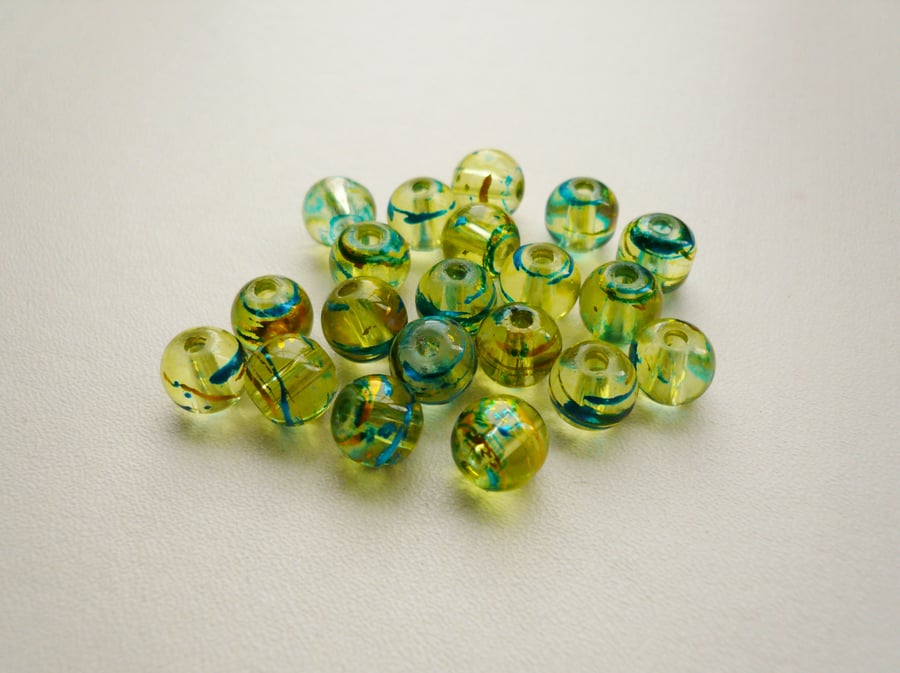 20 Golden Yellow Oil Drizzle Glass Beads