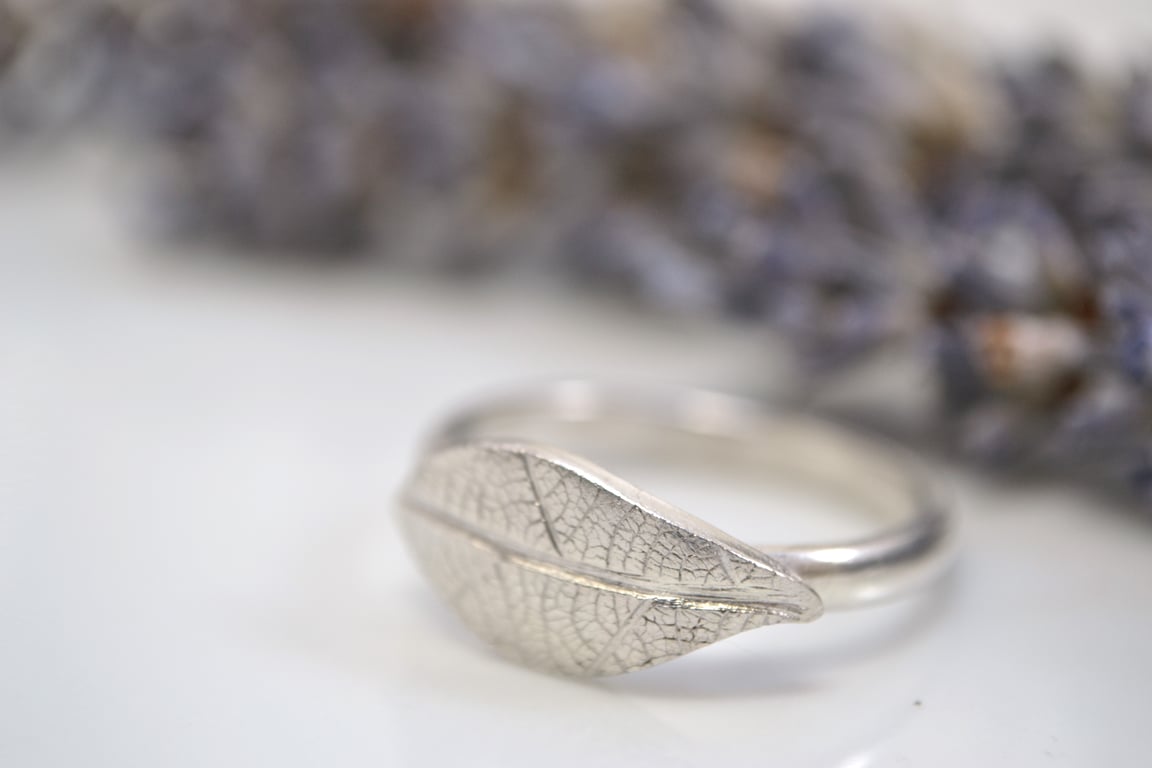 Sterling silver leaf ring
