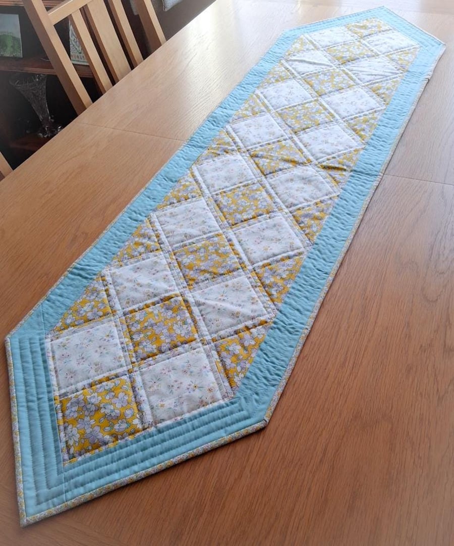 Yellow, Cream and Purple flowers patchwork quilted table runner