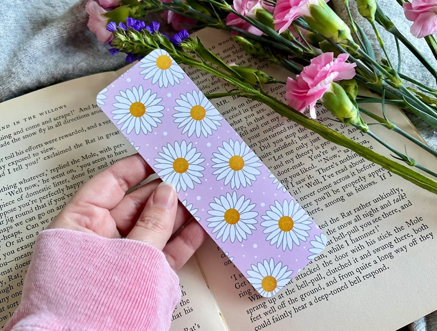 Spring Daisy Pink Bookmark, Plant Bookmark, Floral Bookmark.