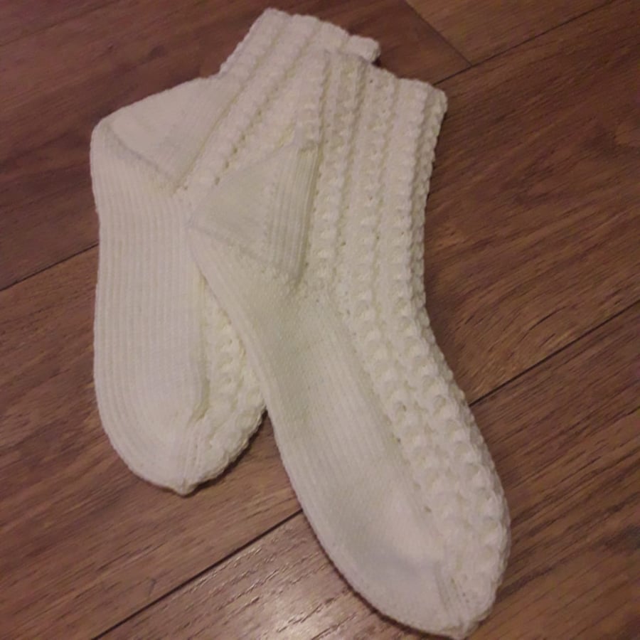 Hand knit milk white socks size 5-6