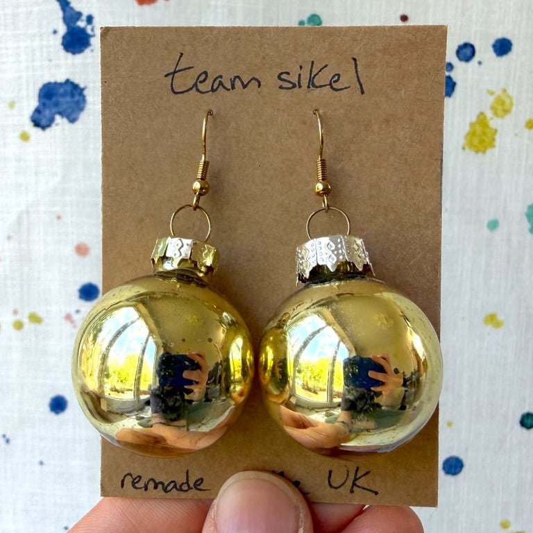Shiny Gold Glass Bauble Earrings - Festive Jewellery - Super Seconds