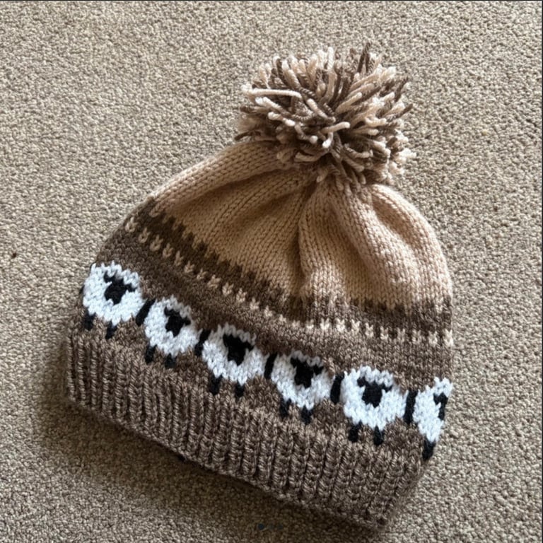 Bobble hat