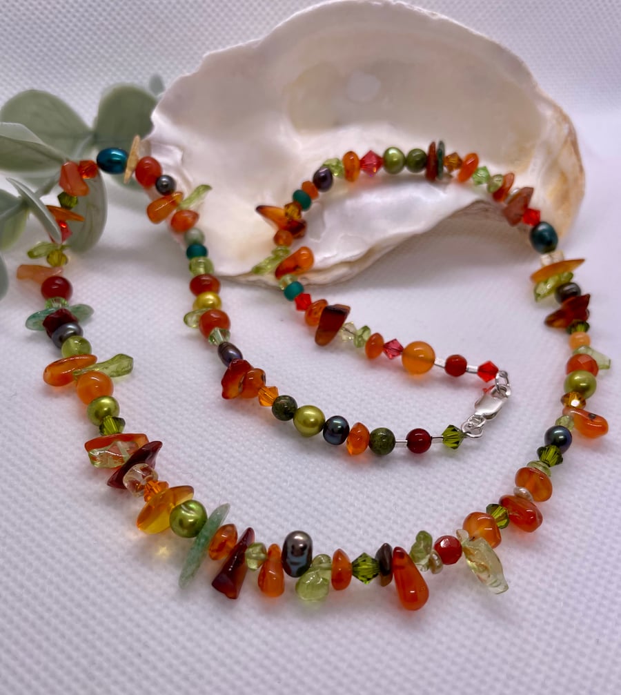 Bead soup necklace - Oranges