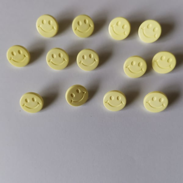 10 Medium Smiley Face Shape Shank Buttons, 15mm Yellow Face Buttons, 