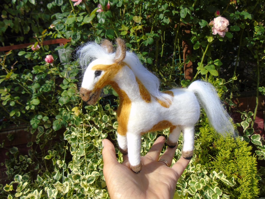 Needle felt pony, horse, animal wool sculpture animal ornament