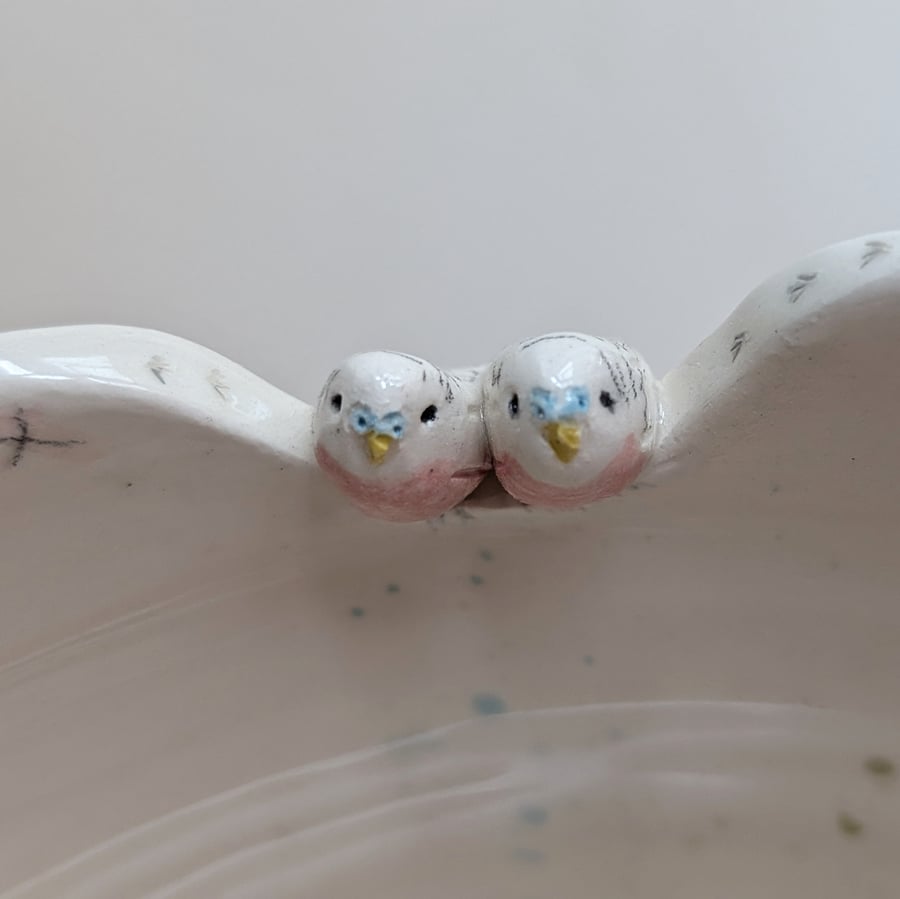 Ceramic salad bowl with budgies and colourful splatters & birdprints SECOND 