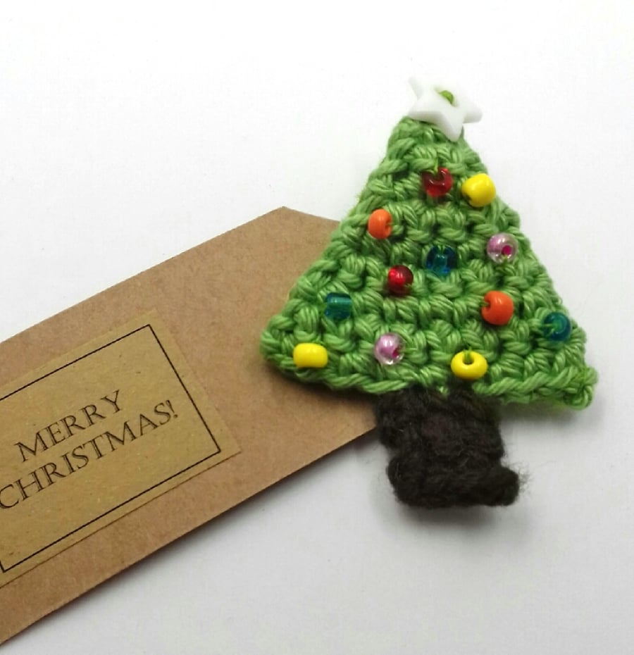 Crochet Christmas Tree Brooch 
