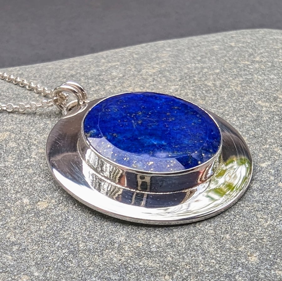 Lapis Lazuli Pendant Sterling Silver Round