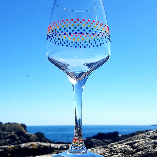 Gill's Wine Glass 'The Rainbow'