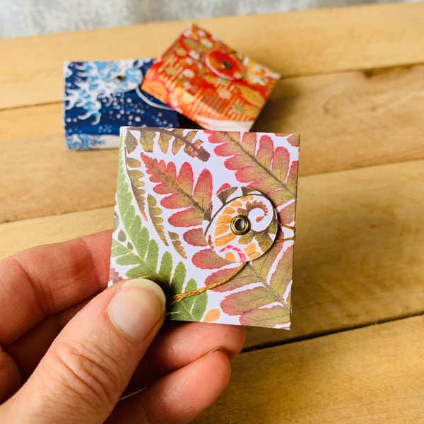 Tiny Concertina Sketchbook with Removable Cover. Autumnal Leaves.