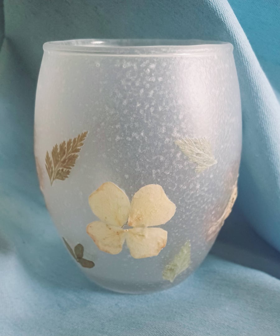 Tealight Candle Holder with Natural Dried Pressed Flowers