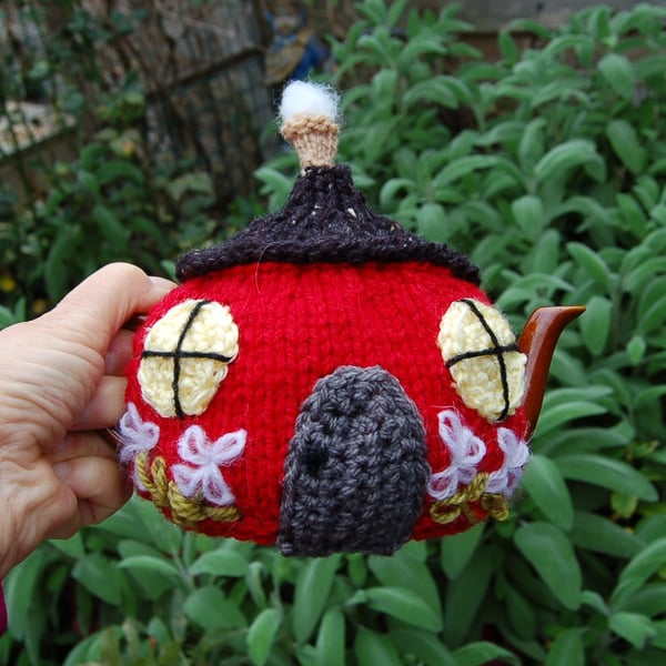 Knitted tea cosy - Country cottage design  to fit a one or two cup teapot, 