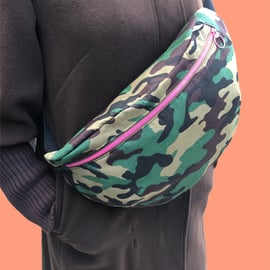 XL oversized BUMBAG, crossbody bag , camo print, camouflage, unique, unisex