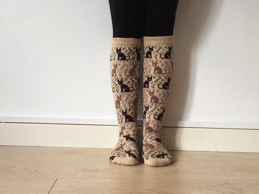 READY TO SHIP Knit long brown wool socks cat kitten fair isle pattern christmas