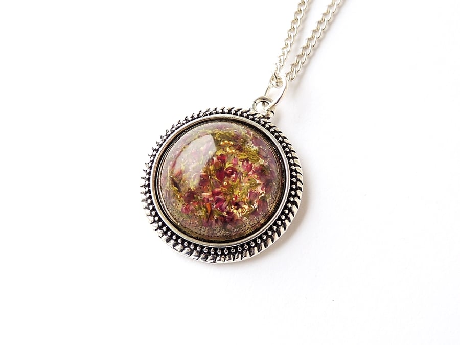 SALE: Heather Flowers Resin Cabochon Necklace (2068)