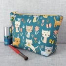 Make up bag, zipped pouch, cats