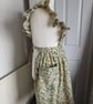 Traditional country cottage style cross back apron  - Image 4