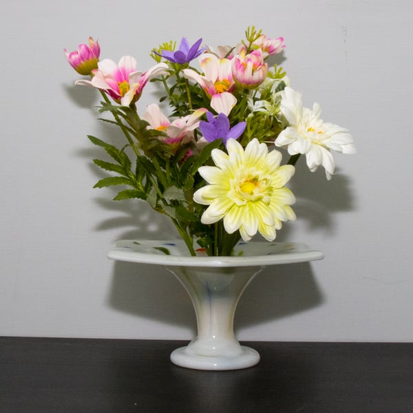 Hexagonal White with Coloured Confetti Glass Posy Vase - 9076
