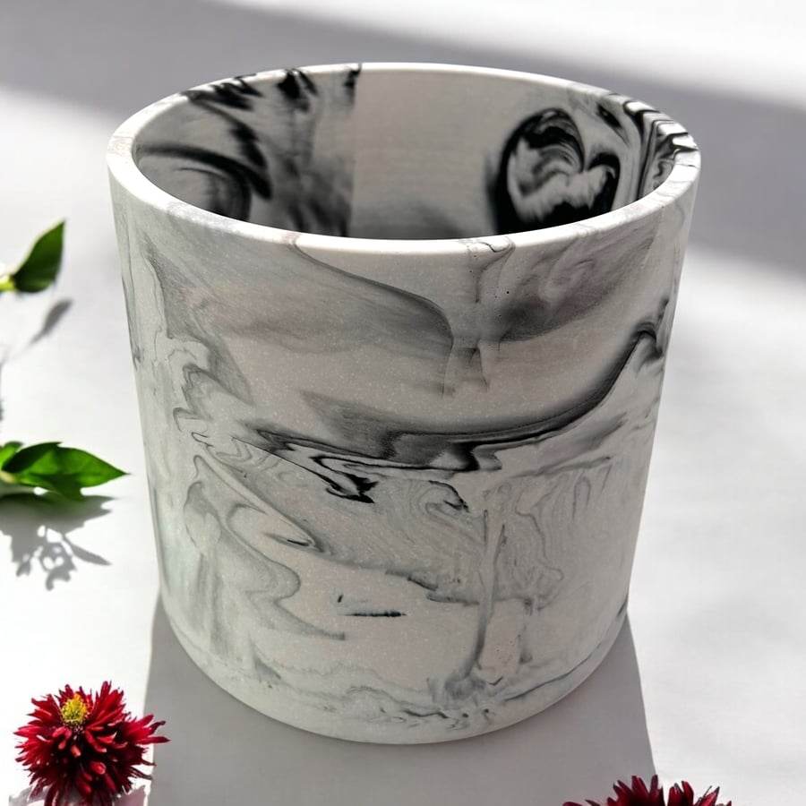  Extra Large White and Black Marble Effect Plant Pot XLPP1
