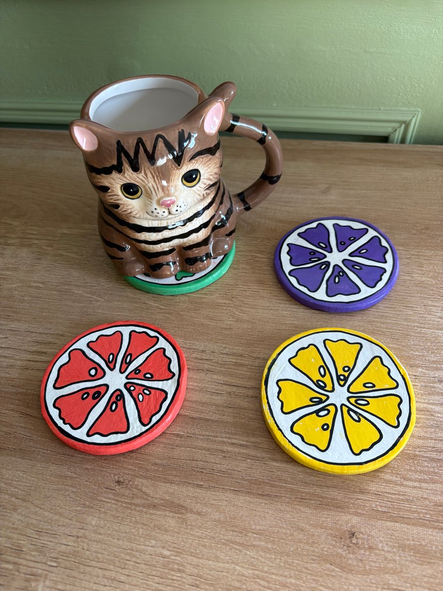 Coasters with fruit segment design (set of 4)