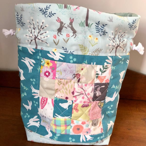 Spring patchwork quilted drawstring bag, quilted bag, project bag for knitters, 