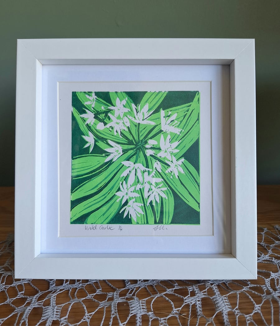 An original handprinted linoprint of wild garlic 