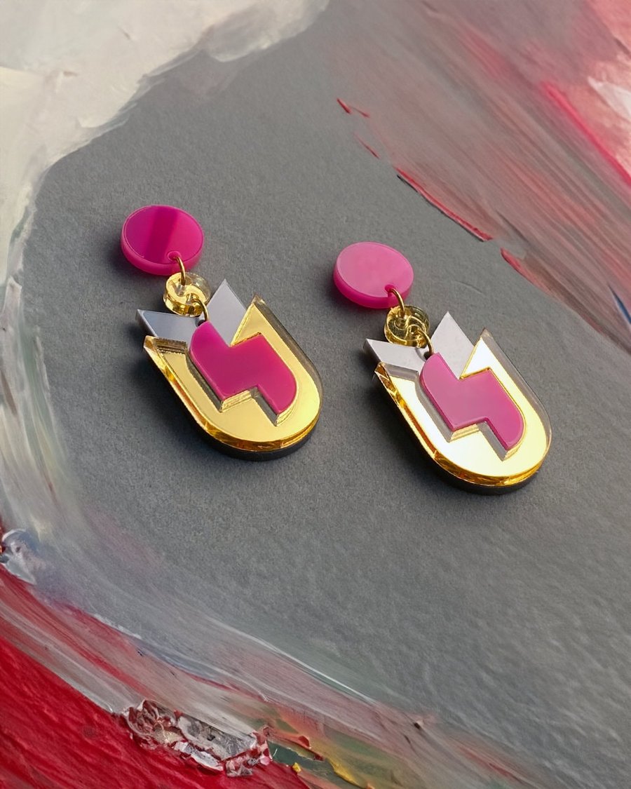 Cutting-Edge Pink Arc Earrings - Stylish Geometric Gold-Toned Accessories