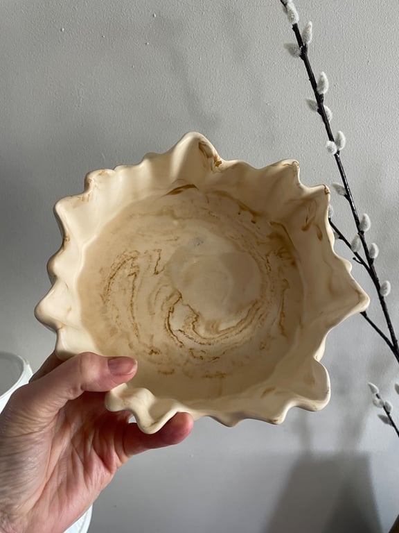 Handmade marble effect irregular ragged edge bowl 20cm