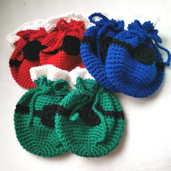 Set of 6 Traditional Santa Bags for Tree Décor 