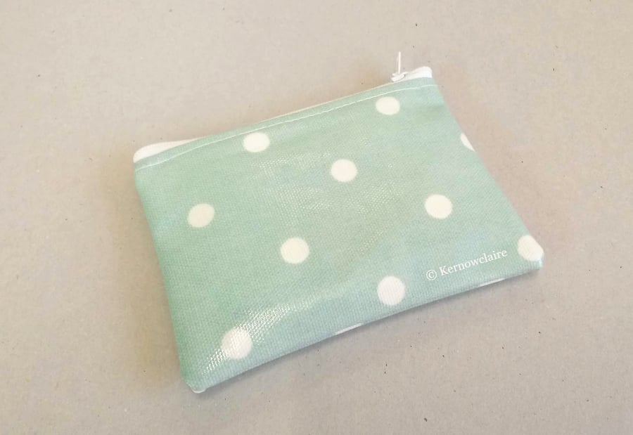 Coin purse in turquoise with white spots