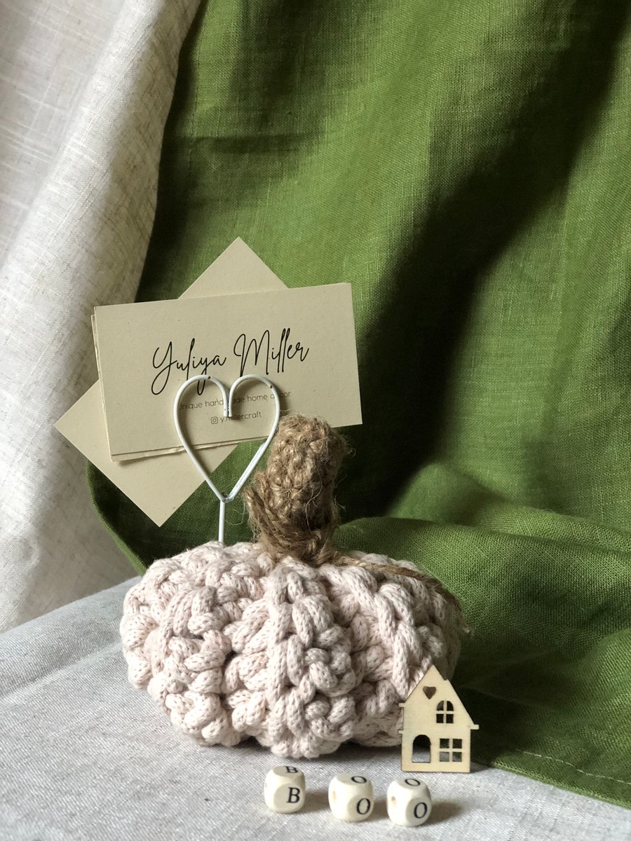 Small decorative pumpkins