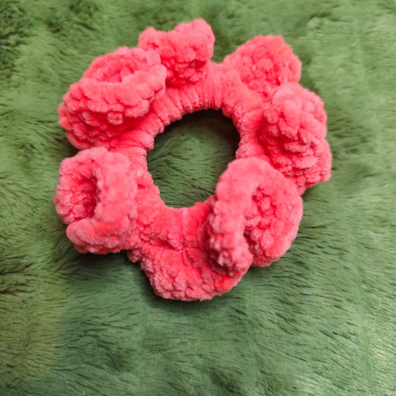 Luminous Coral Small Scrunchies Hair Tie