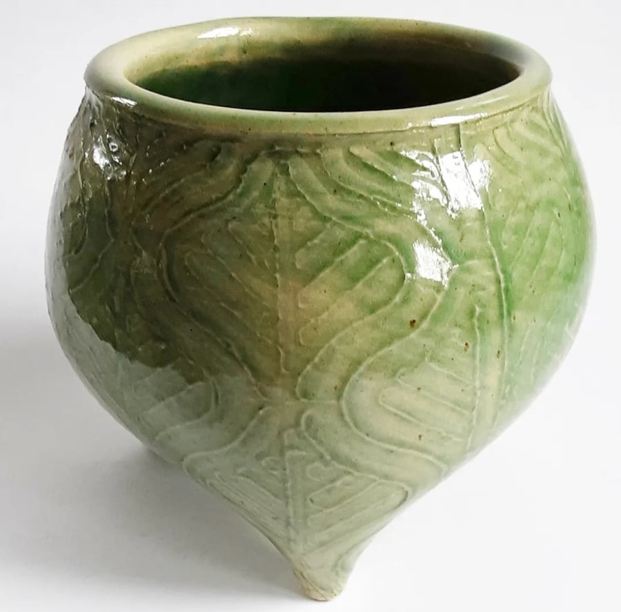 Three Legged Houseplant Holder 