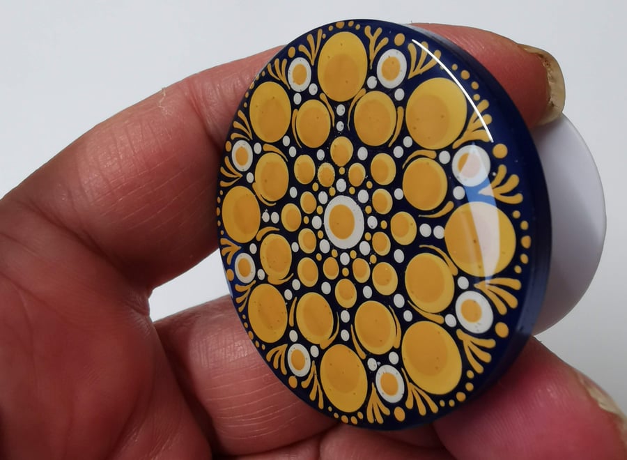 Hand painted dot mandala phone grip shades of Mango