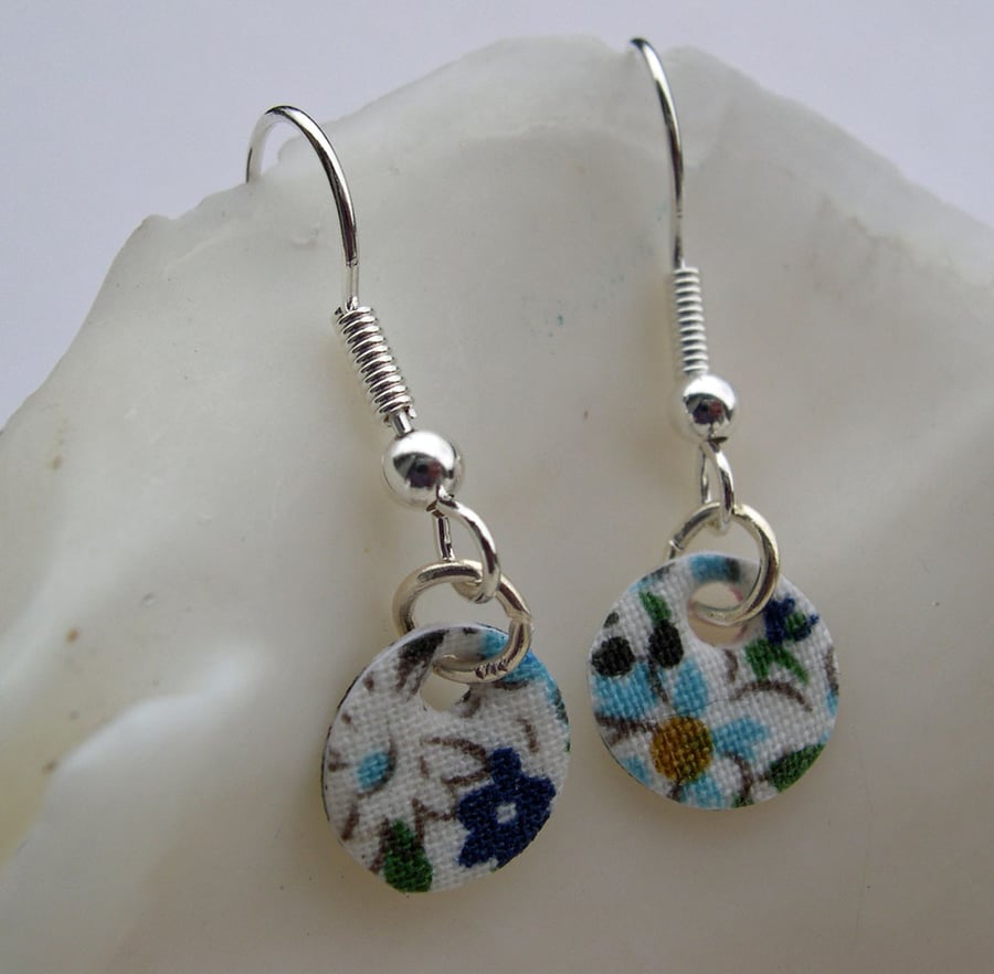 Hardened Ditsy Floral Small Disc Earrings in Blue