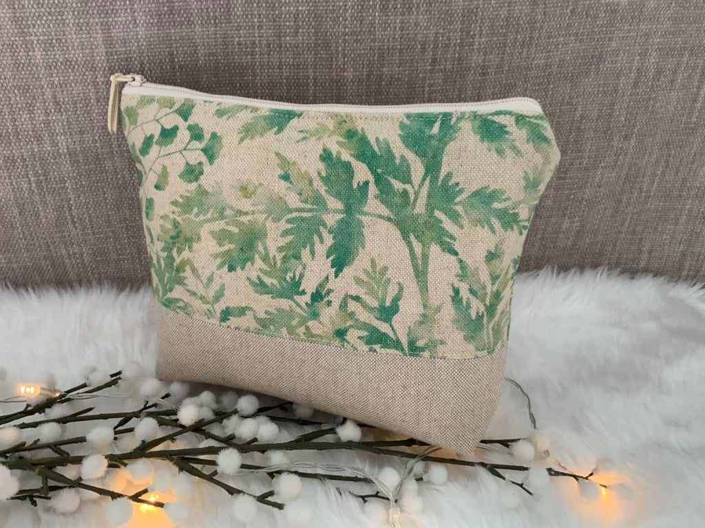 Botanical Cosmetic Bag, Zipped Purse, Make up Bag, Toiletry Bag