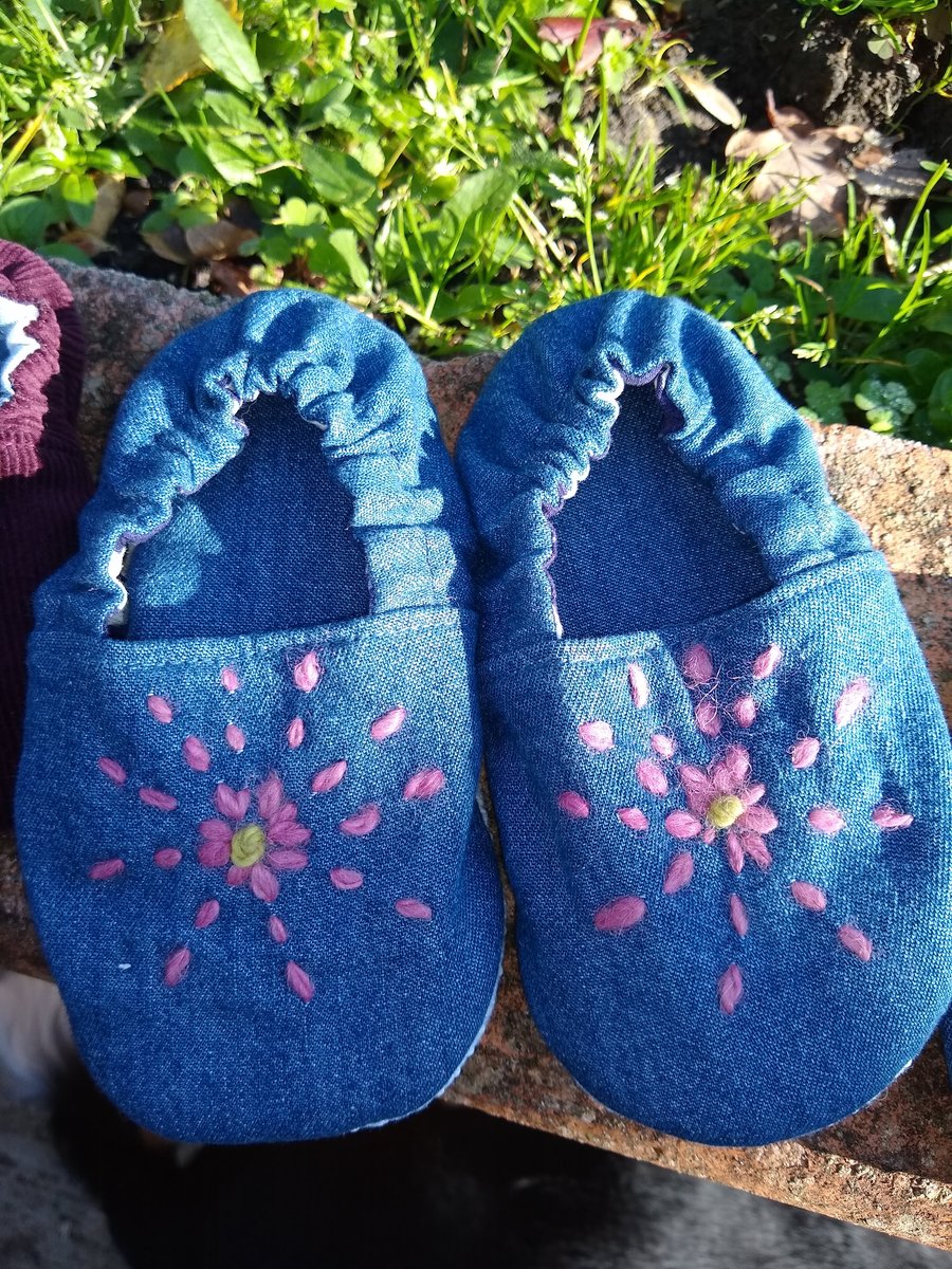 Embroidered Denim Toddler indoor shoes or slippers UK Size 7 (2.5 - 3 yrs)