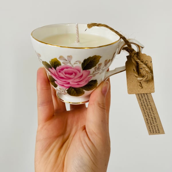 Sweet Pea Tea Cup Candle
