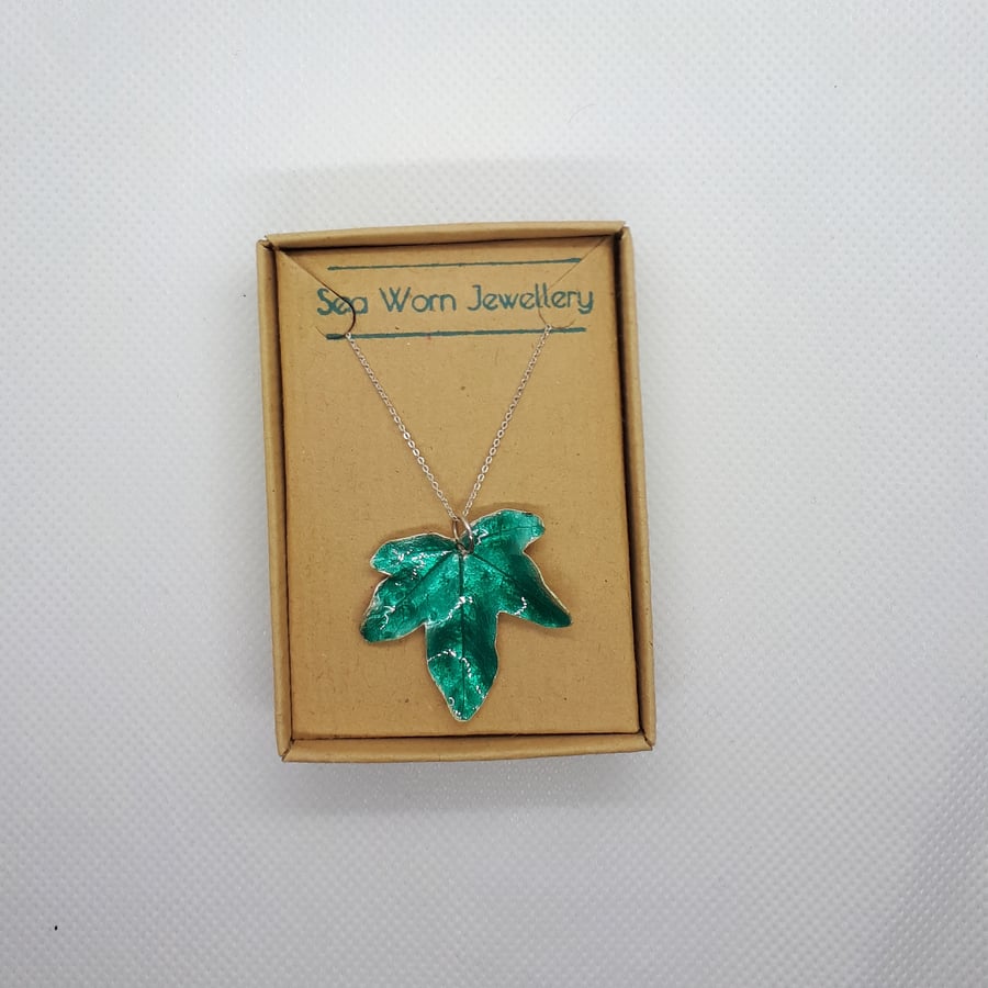 Enamel field maple leaf necklace