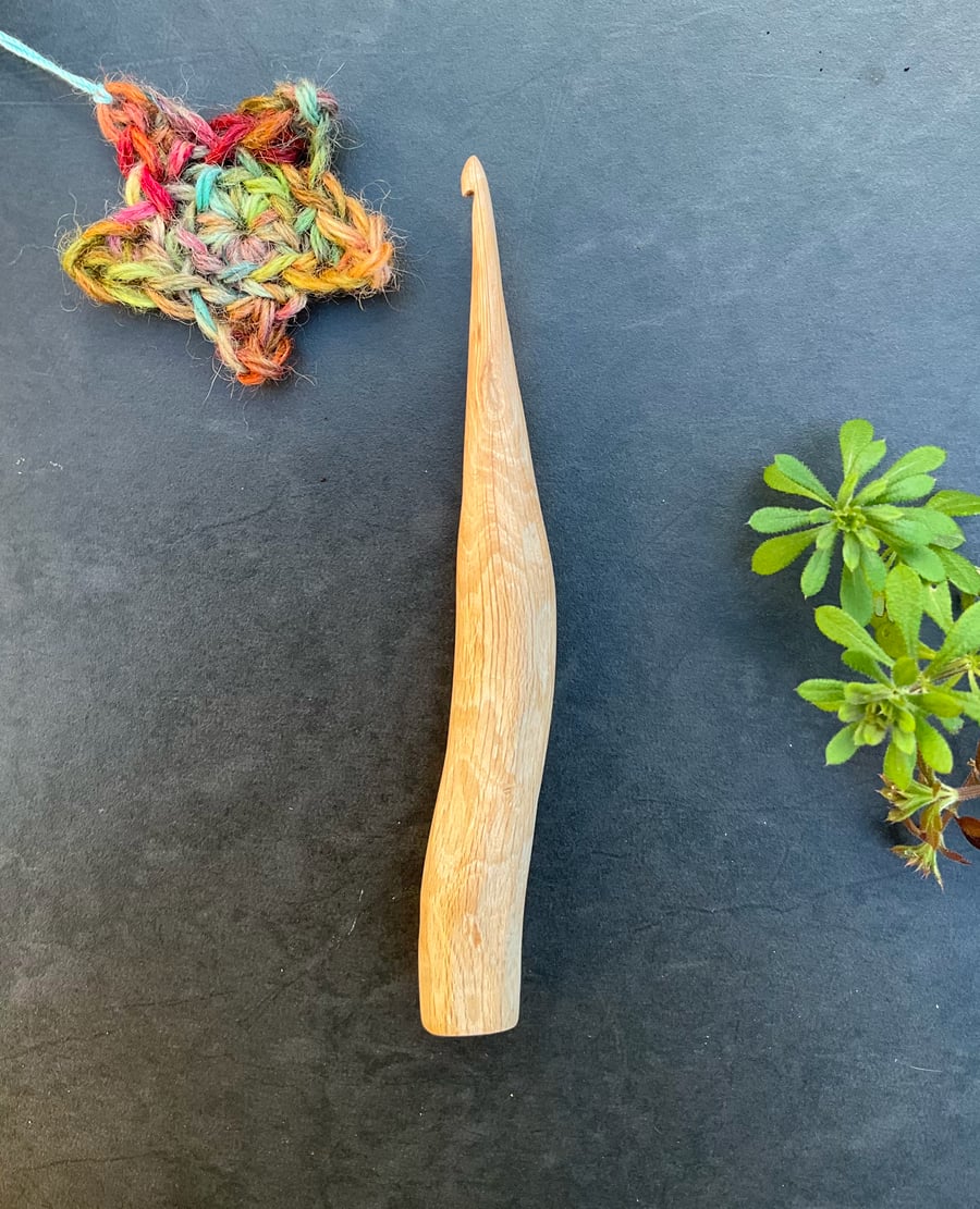 Hand-carved Crocet Hook, 4mm