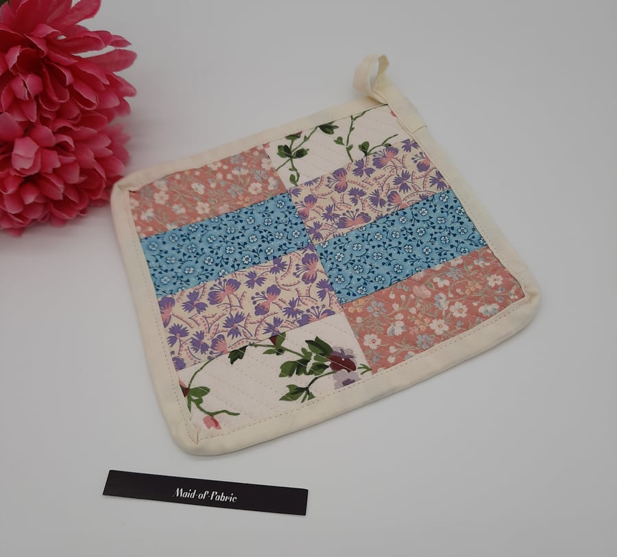 Heat mat maid-of-fabric 