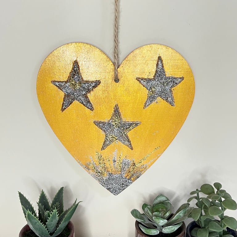 Christmas Star Hanging Wooden Heart Decoration 