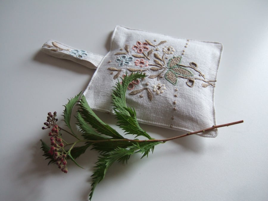 Vintage tablecloth embroidered lavender bag dried lavender lavender pouch