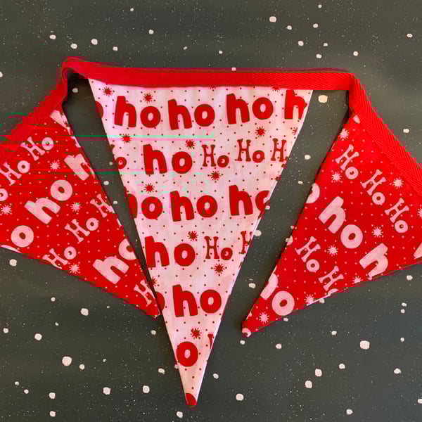 White and Red Ho Ho Christmas Bunting