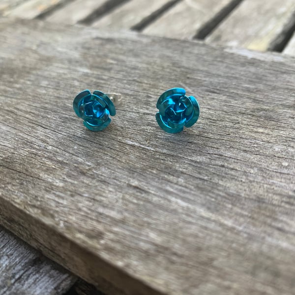 Blue metal rose studs